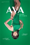 Ava dans Ava, la dame en Verte - 