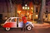 Montmartre By Night : Visite de Paris en 2CV | par Paris Authentic - 