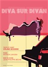 Diva sur divan - 