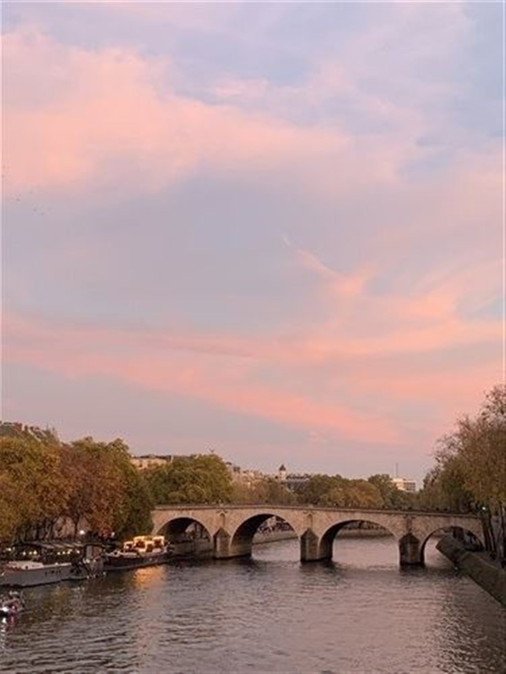 Visite guidée : Les mille et un jours de Paris ! par Magalie Desurmont