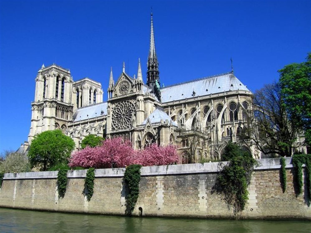 Visite guidée : L'île de la Cité. Le berceau de Paris. De la Place Dauphine à la maison d'Eloïse et Abélard