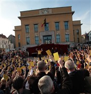 Le Cirque démocratique de la Belgique Centre ville de Bonneville Affiche