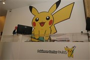 Rencontrez Pikachu au Pokémon Center Paris La Crmerie de Paris Affiche