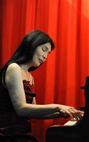 Hiroko Ishibashi, piano